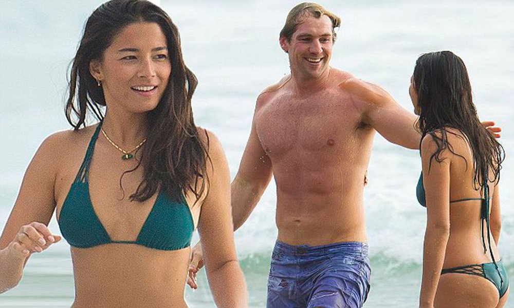 Intimate pictures of girls