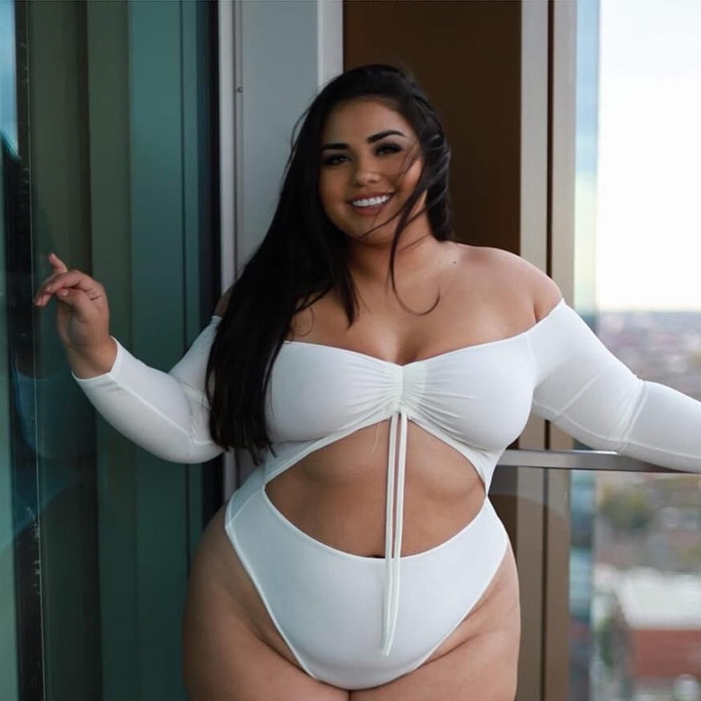 Chelsea Rose plus saz