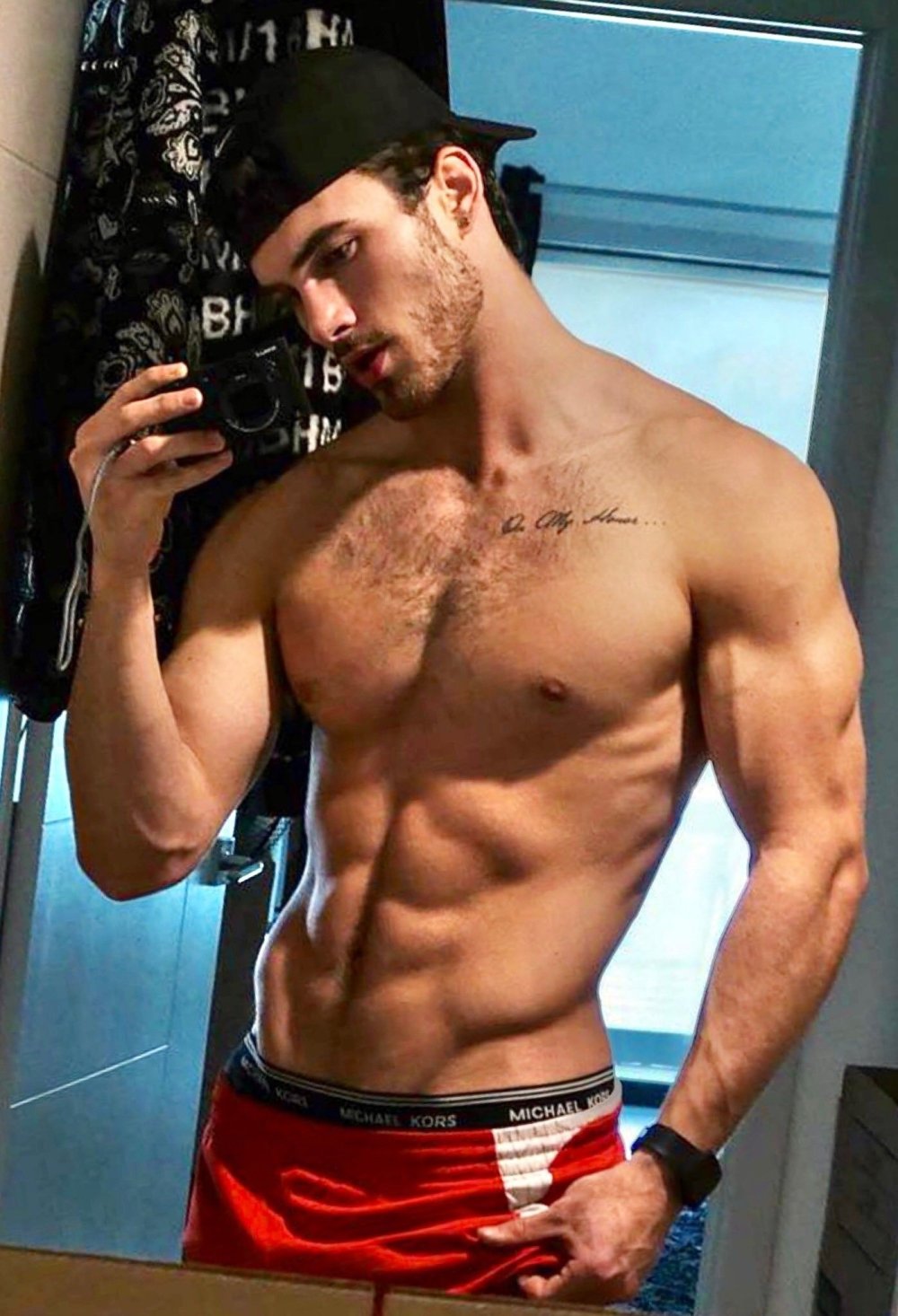 Michael Yerger Model Onlifangs