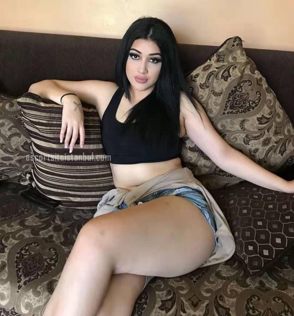 Naked Armenian women