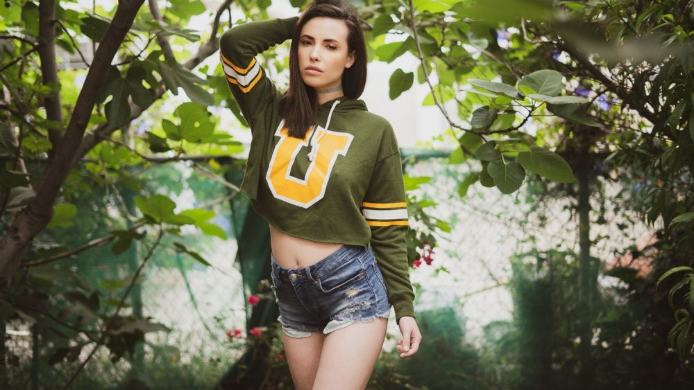 Casey Girl on Kyiv 25 Moscow