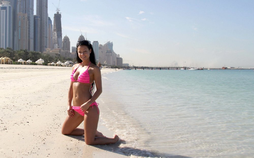 Melisa Mendiny in a bikini