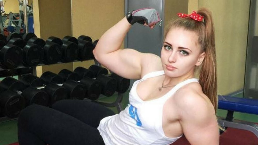 Suzanne Tolbi muscles