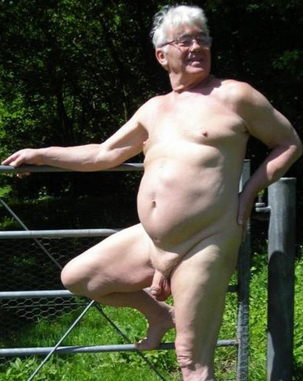 Old naked grandmothers with grandfathers