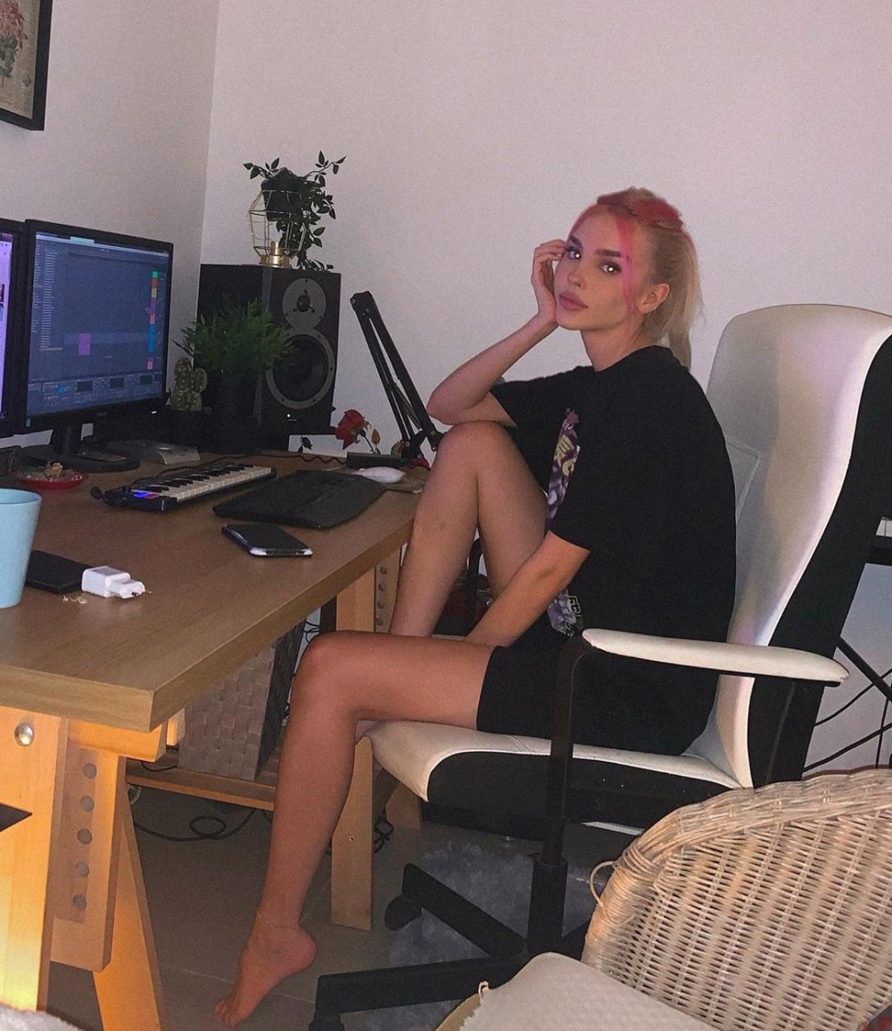 Maria Arsentyeva Model Hot