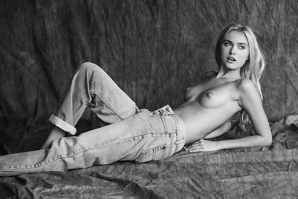 Karolin Ribeiro on the catwalk