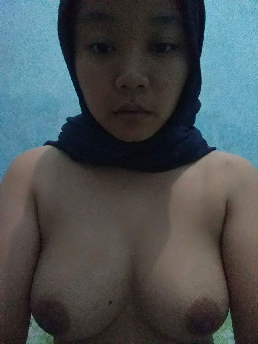 Naked mature Muslims