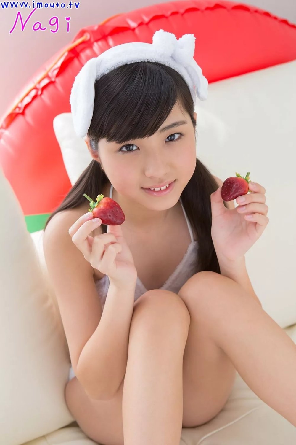 Kouzuki anjyu (香月 杏珠) naked