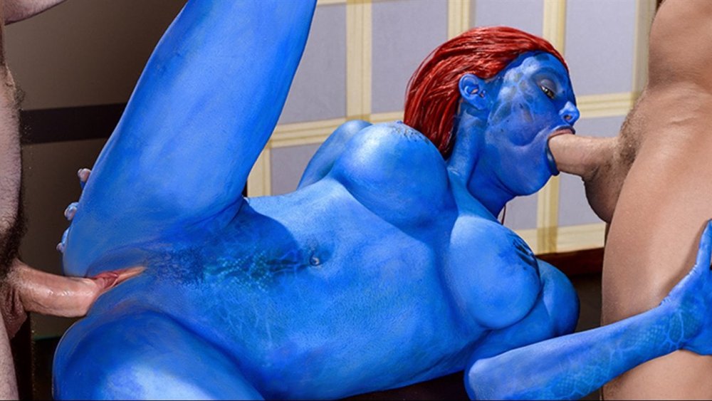 Nicole Aniston in stockings Solo