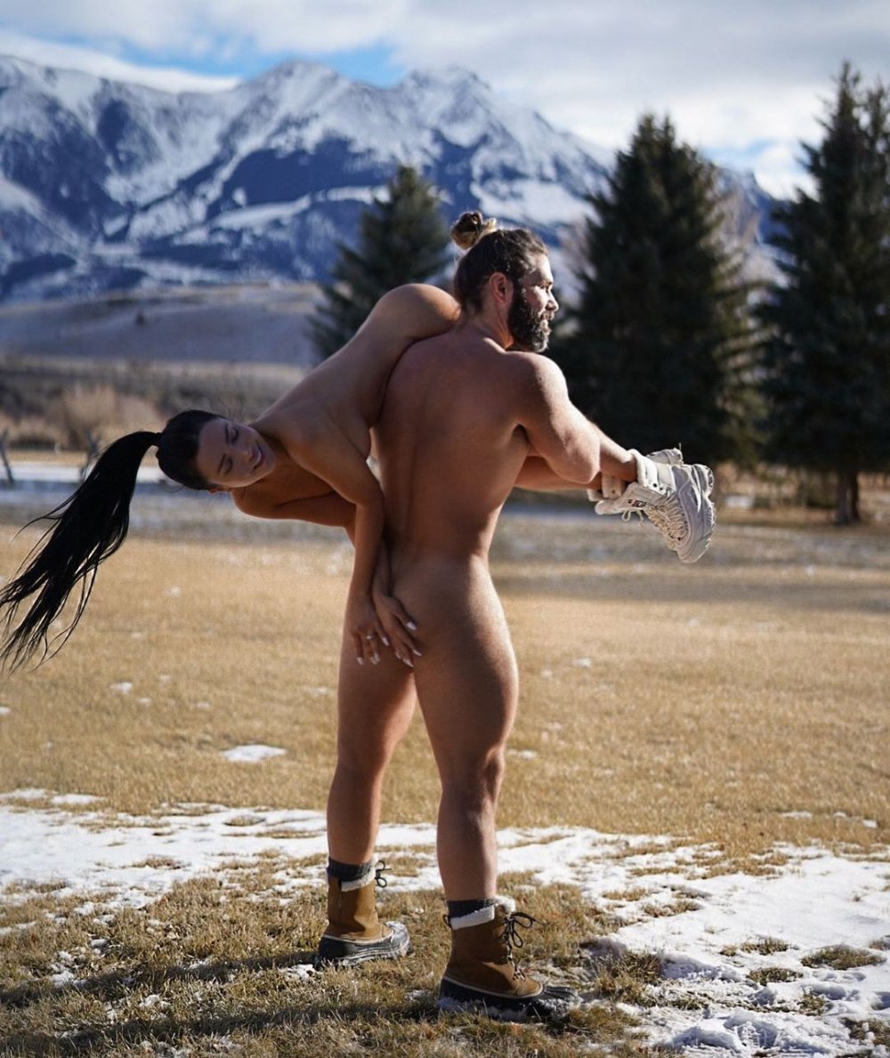 Model Ariana James Naked