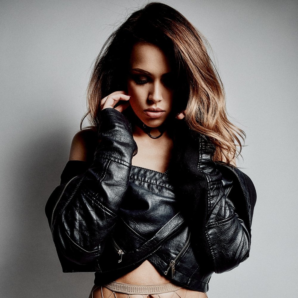 Masha Bobrova Model 18 +