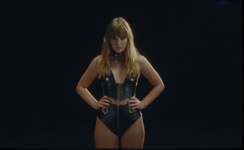 Victoria de Angelis Hot