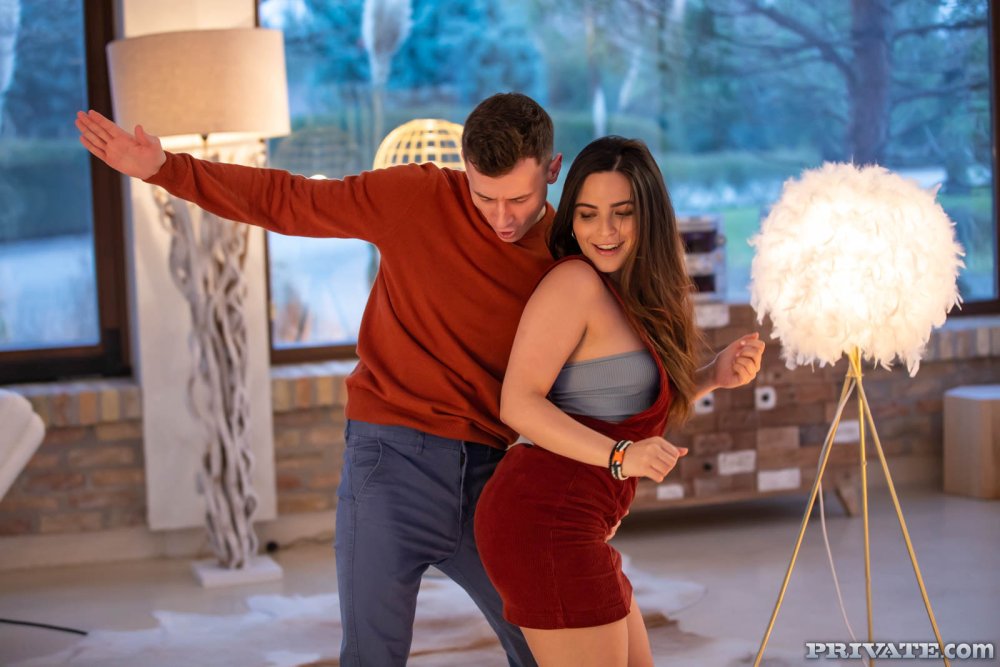 Ariana Van X Leolulu