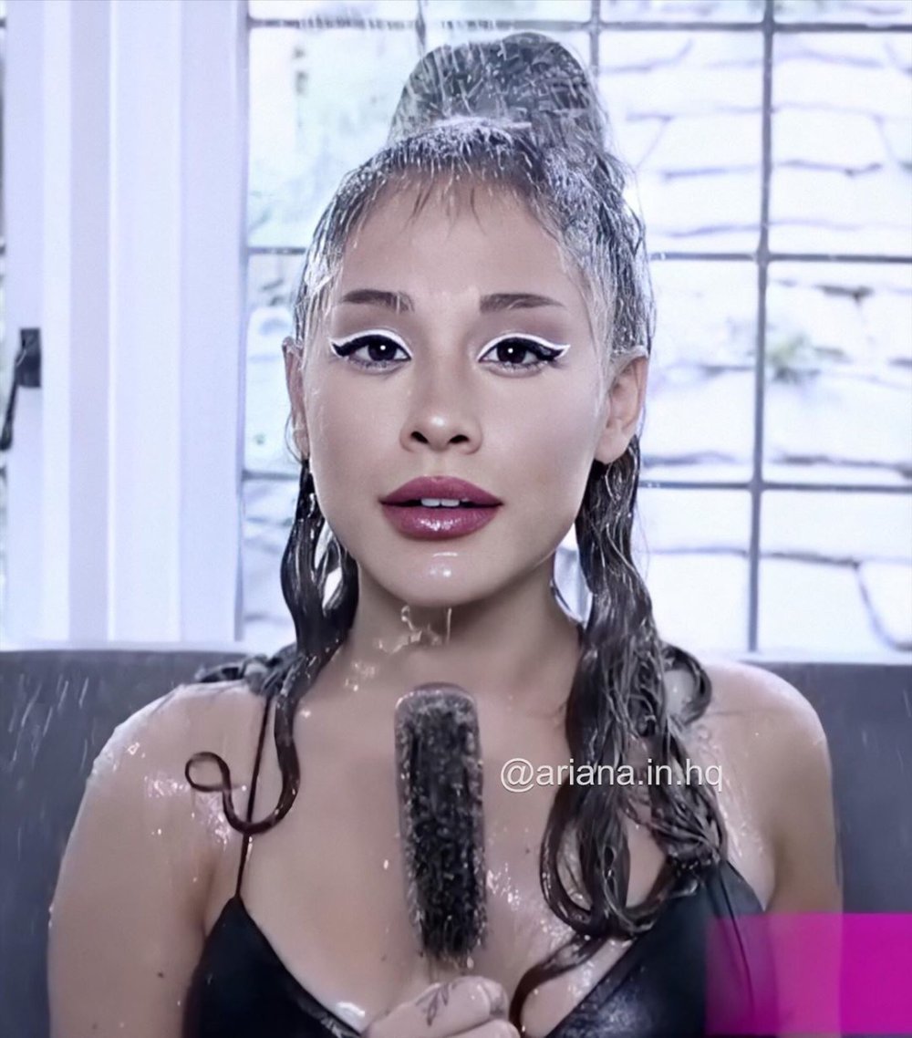 Ariana Grande I Love You