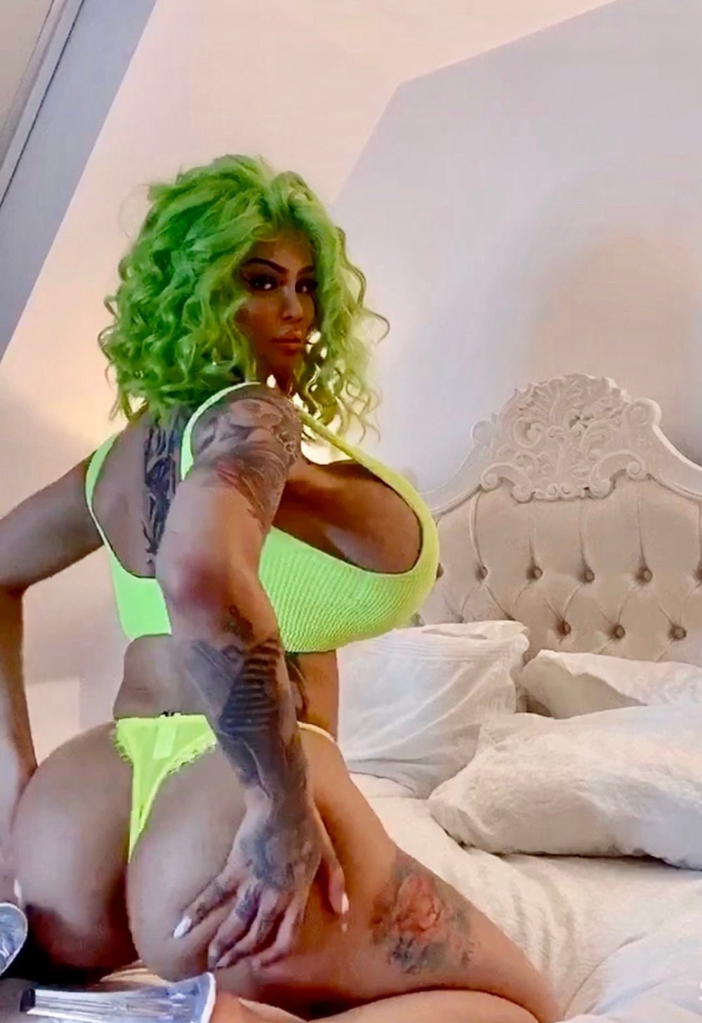 Nikki Valentina Rose dick