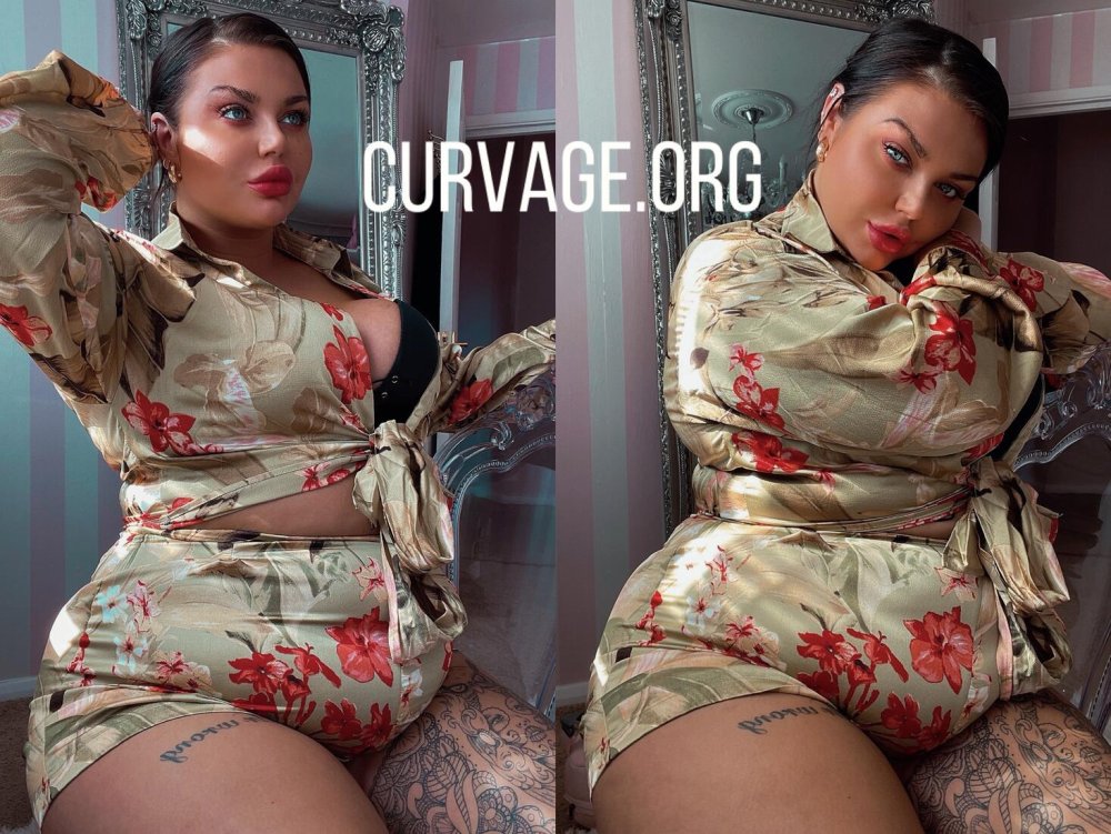 Goddess Shar Curvage 2020 feed