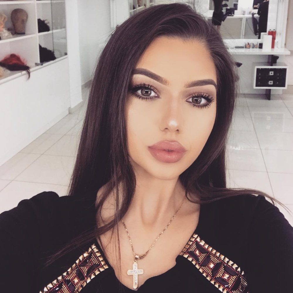 Rachel Kolasi Figure