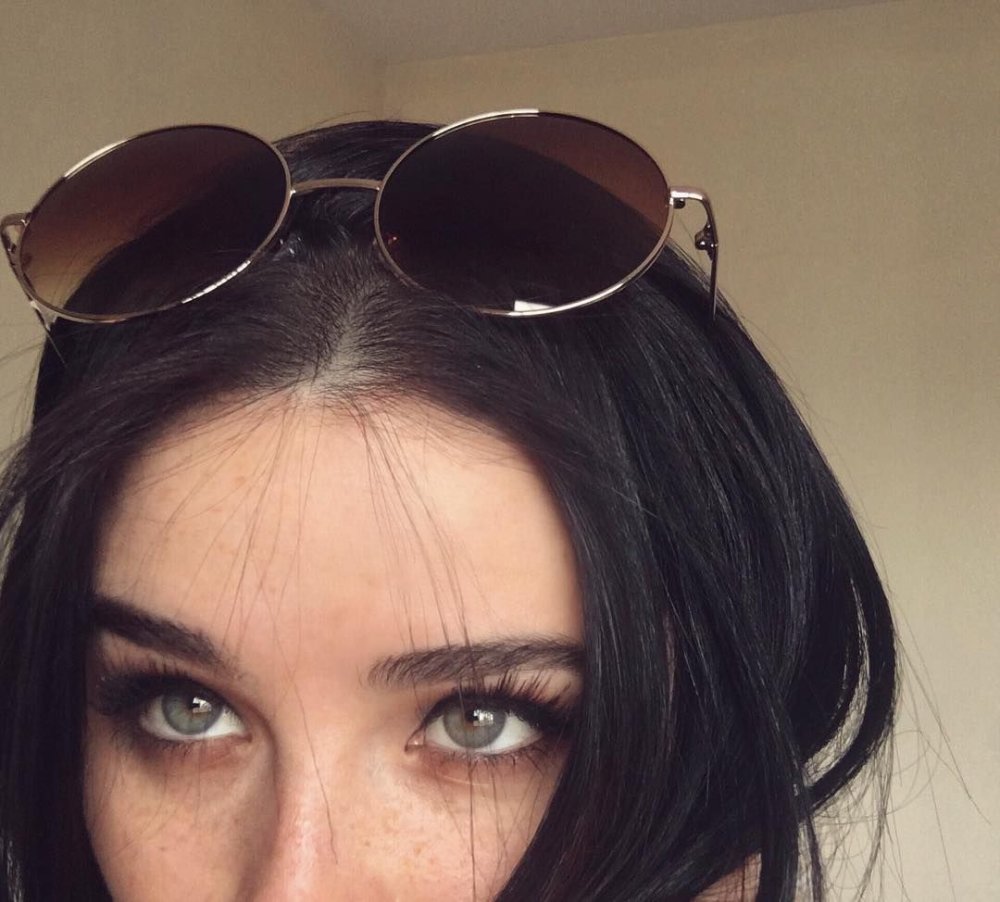 Michelle Alves Black Kare