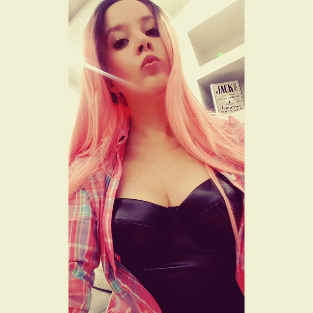 Valeria ASMR Patreon