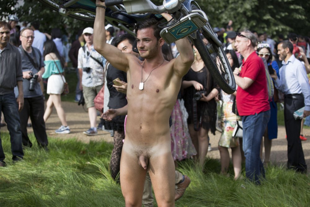 Naked Boys and Mens in Street on Breakers