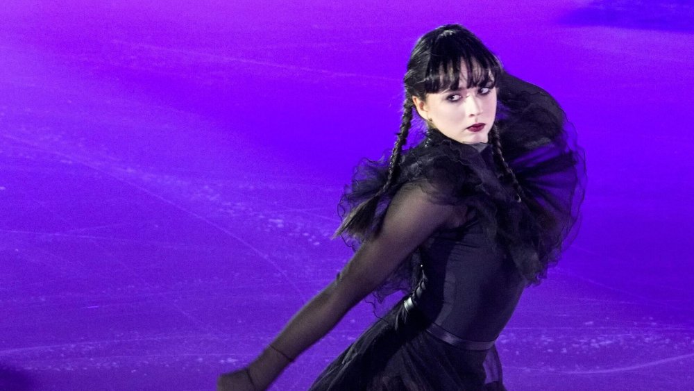 Valieva Camilla Figure Ringing Girl