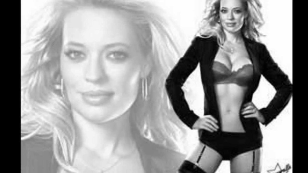 Joanna Hurstedt red hair