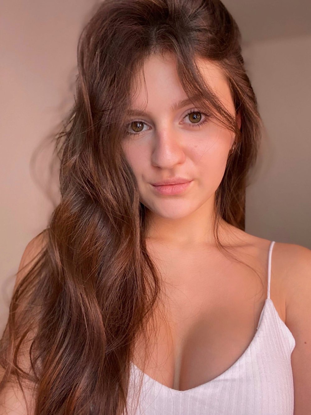 Anastasia Leonova Verano