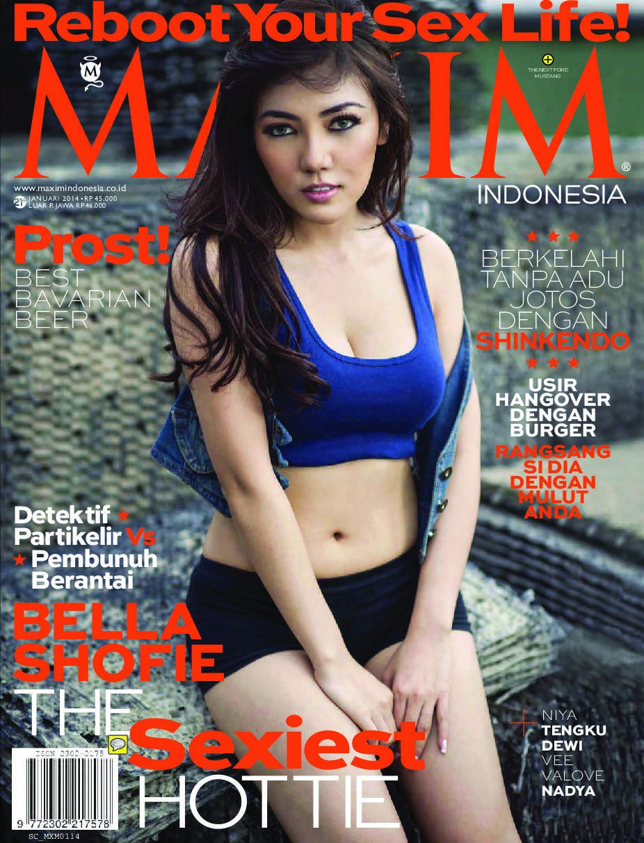 HOT MODEL COVER MAJALAH DEWASA