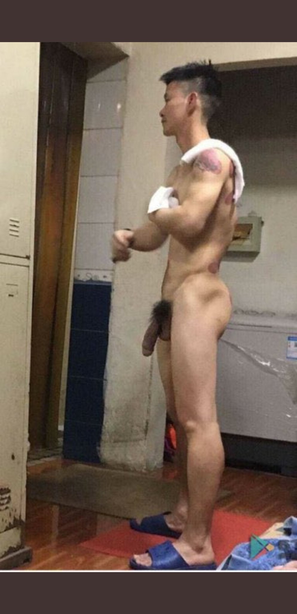 Japanese women dress up naked