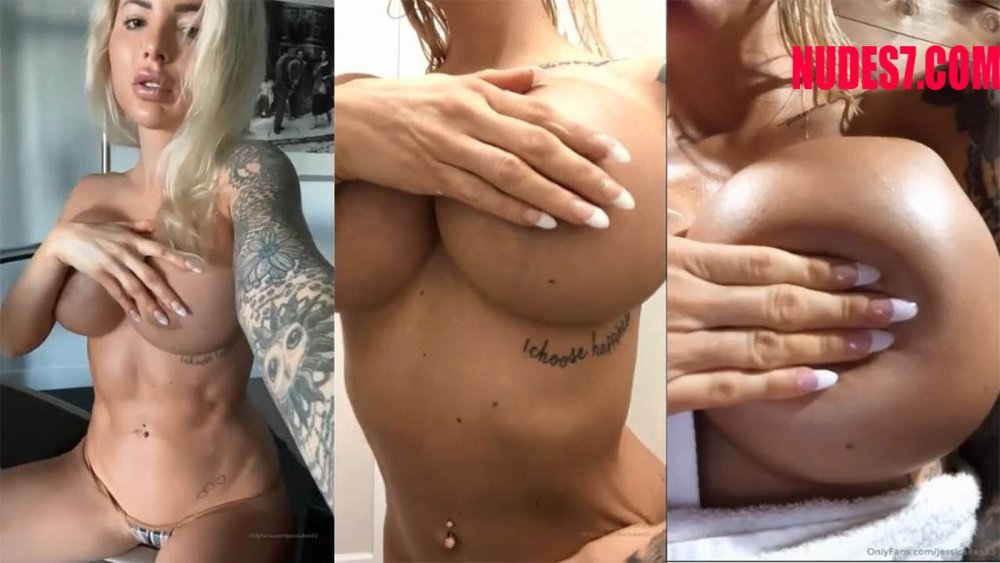 Naked pornstar Jessica Weaver