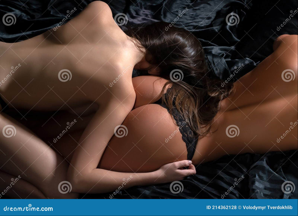 Two girls in linen