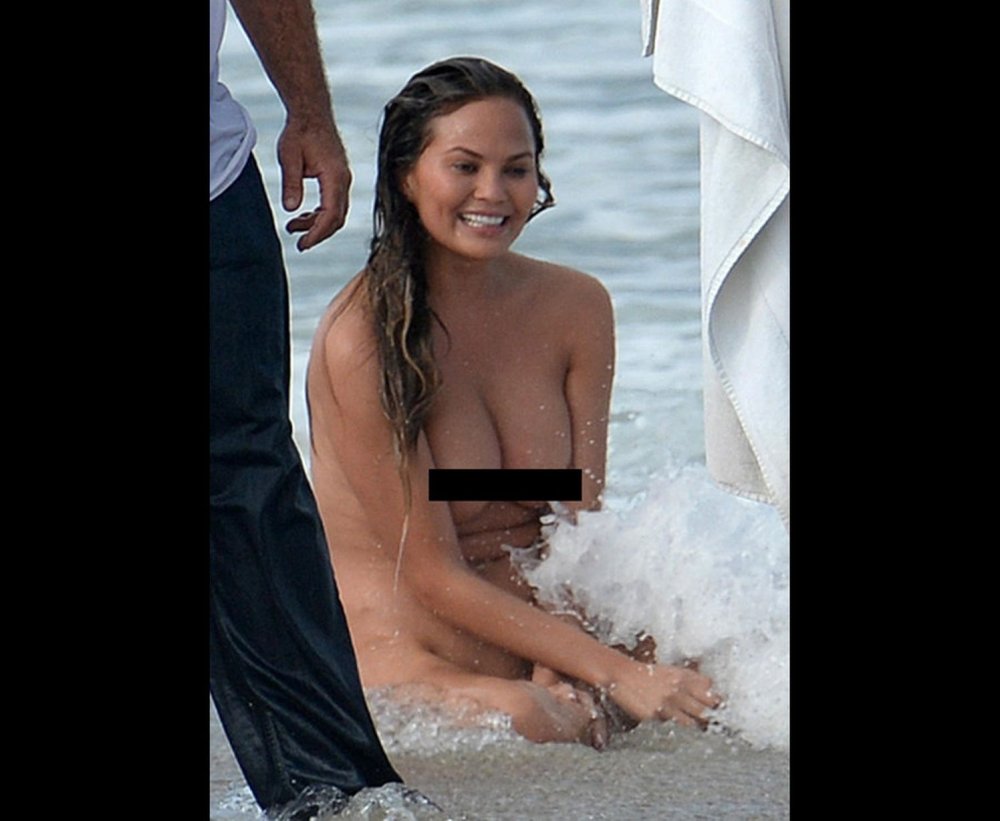 Chrissy Teygen Vagina