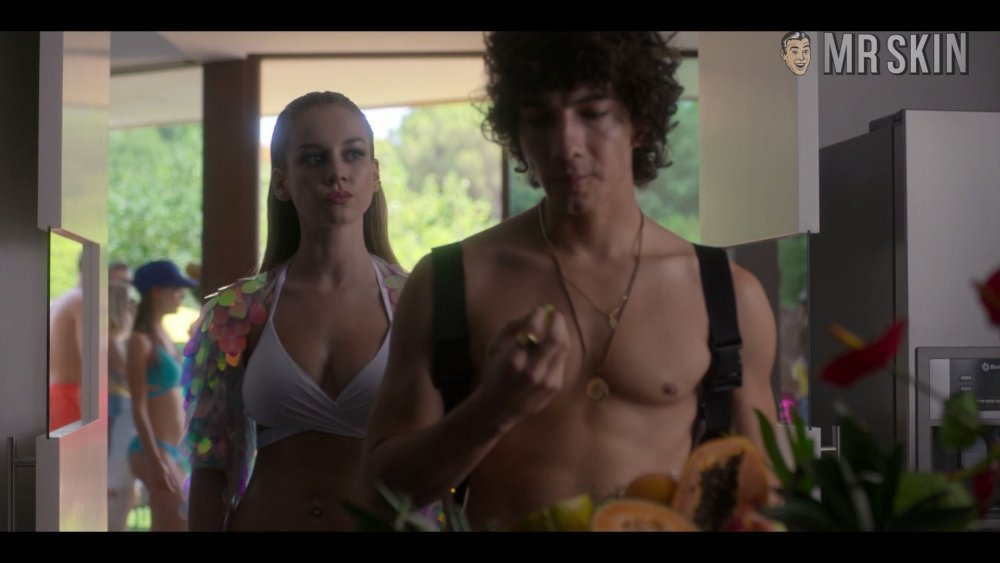 Esther EXPOSTO Naked in the film