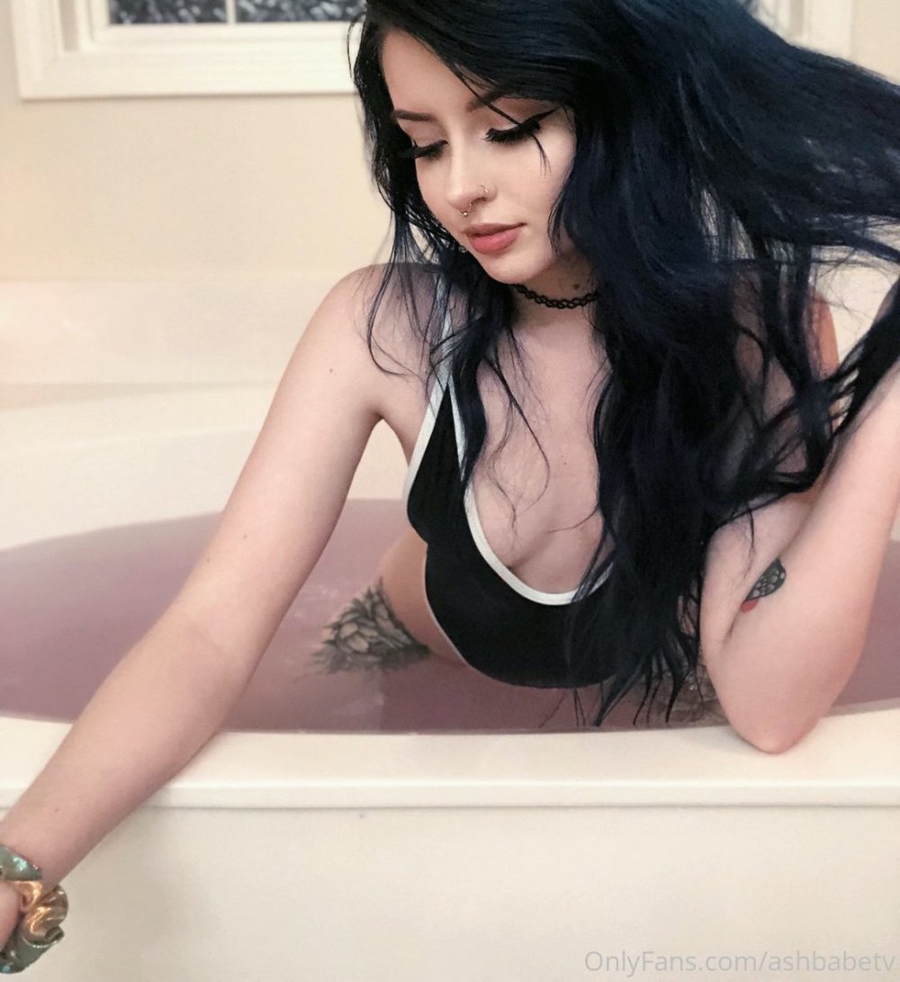 Ashley Banks Ashbabetv