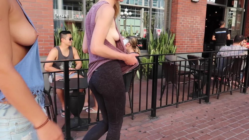 Braless downblouse Cam Public Sex Street 1850