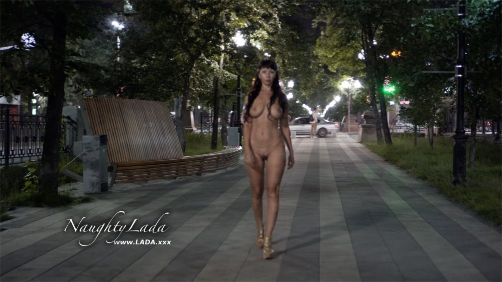 Naked porn model Naurehty Lada