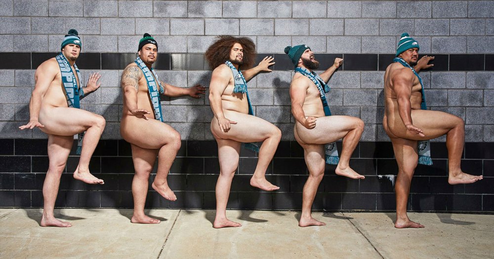 Naked men Body positive