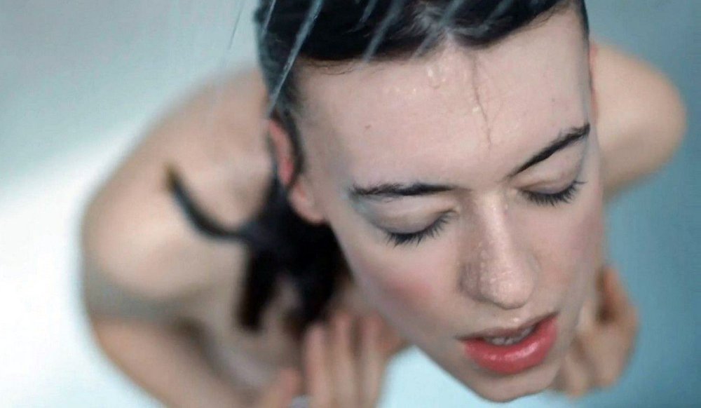 Daisy Edgar-Jones Naked