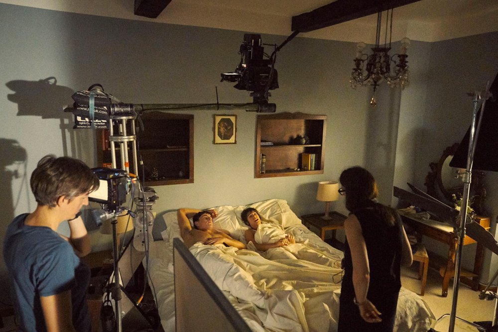 Preparation for the shooting of a bed stage