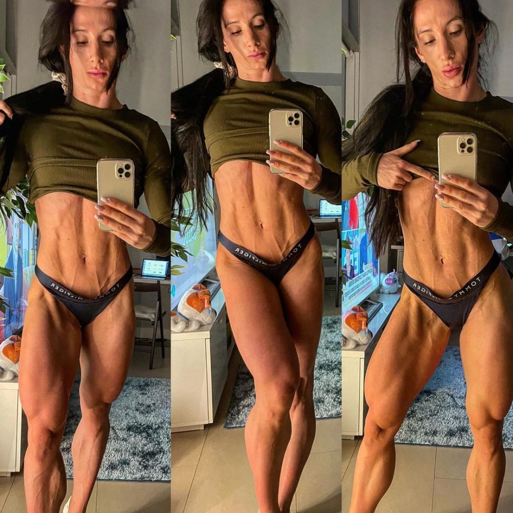 Diana Penyalver is naked