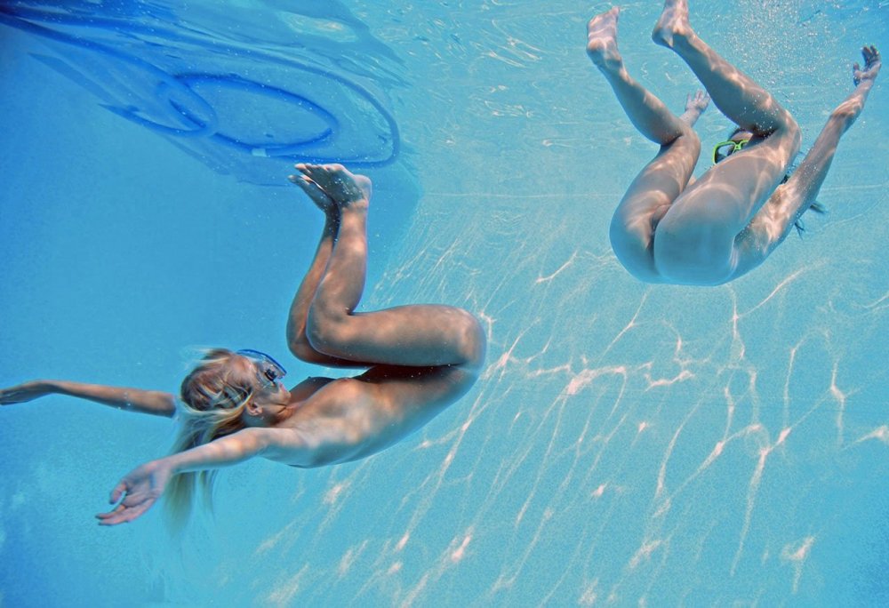 Naked synchronizers in the pool