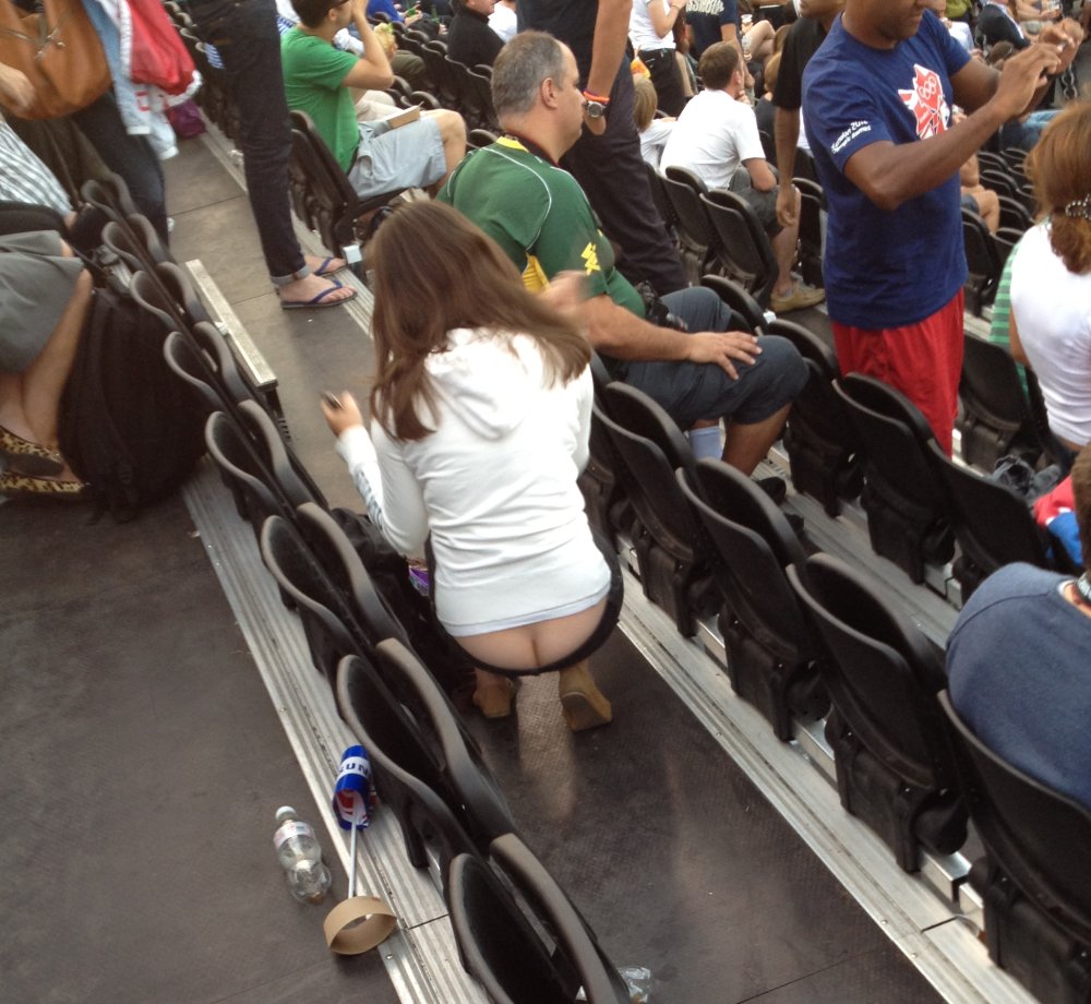 Buttcrack Girl in a store