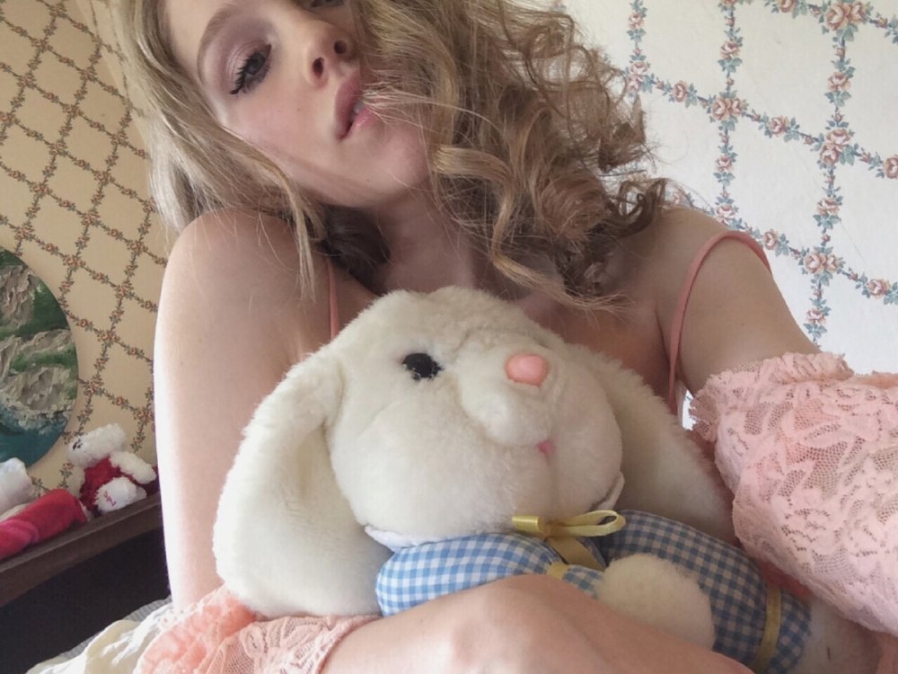 Hannah hallysem drain