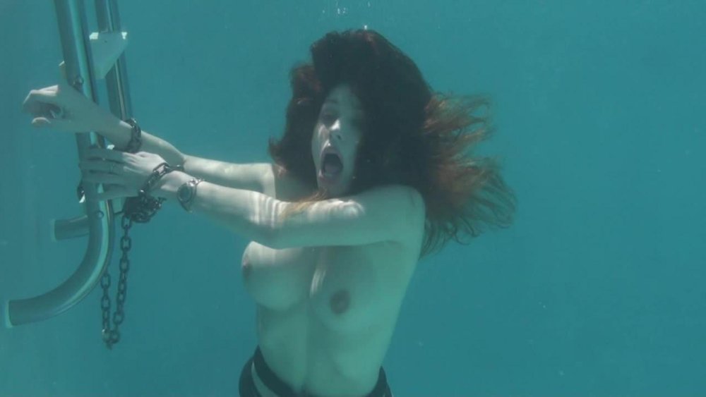 Drowning a woman boobs
