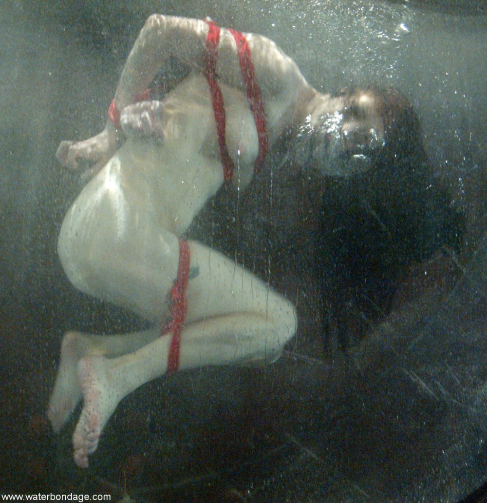 Waterbondage drowning in water