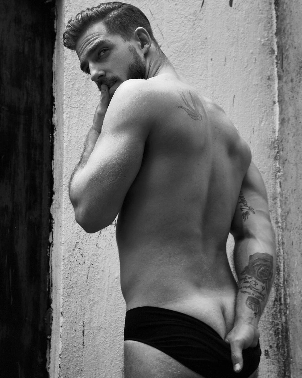 Daniel Sisniega Naked