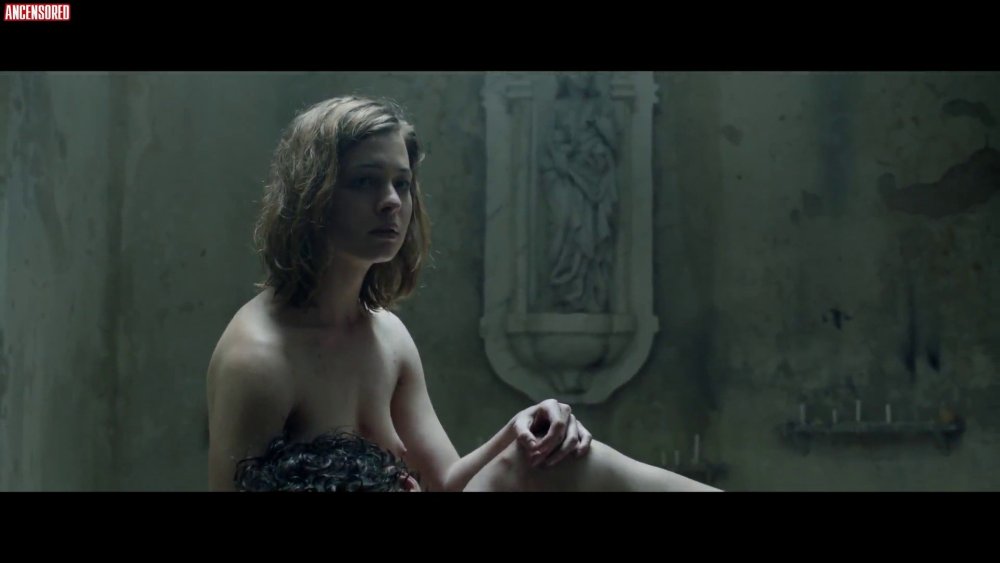 Sofya Lebedeva without panties