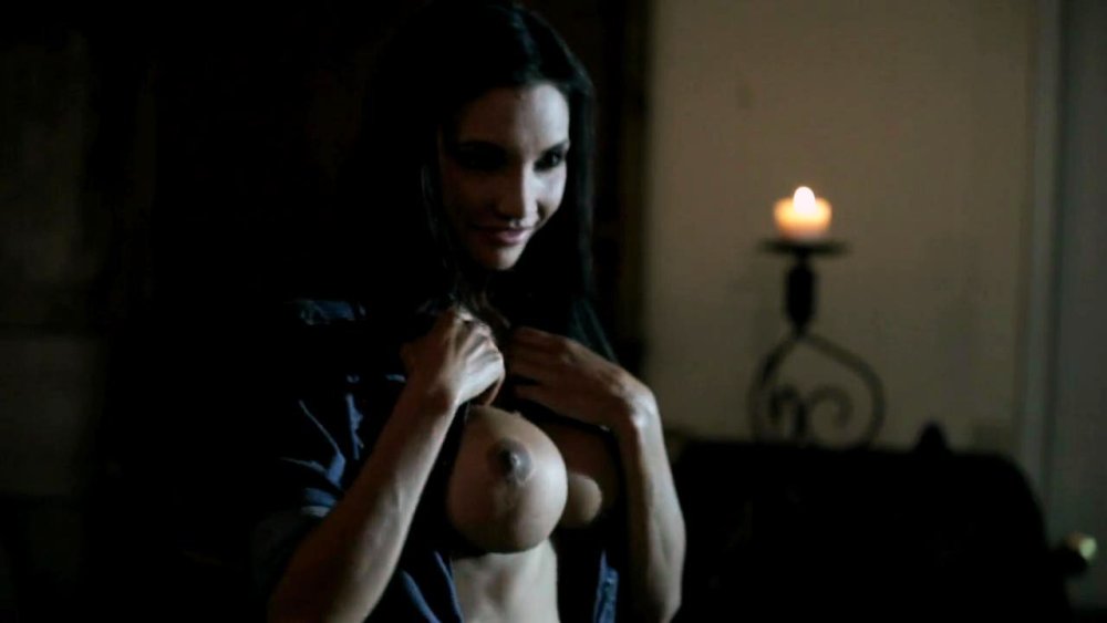 Raven Kazins Nude actress