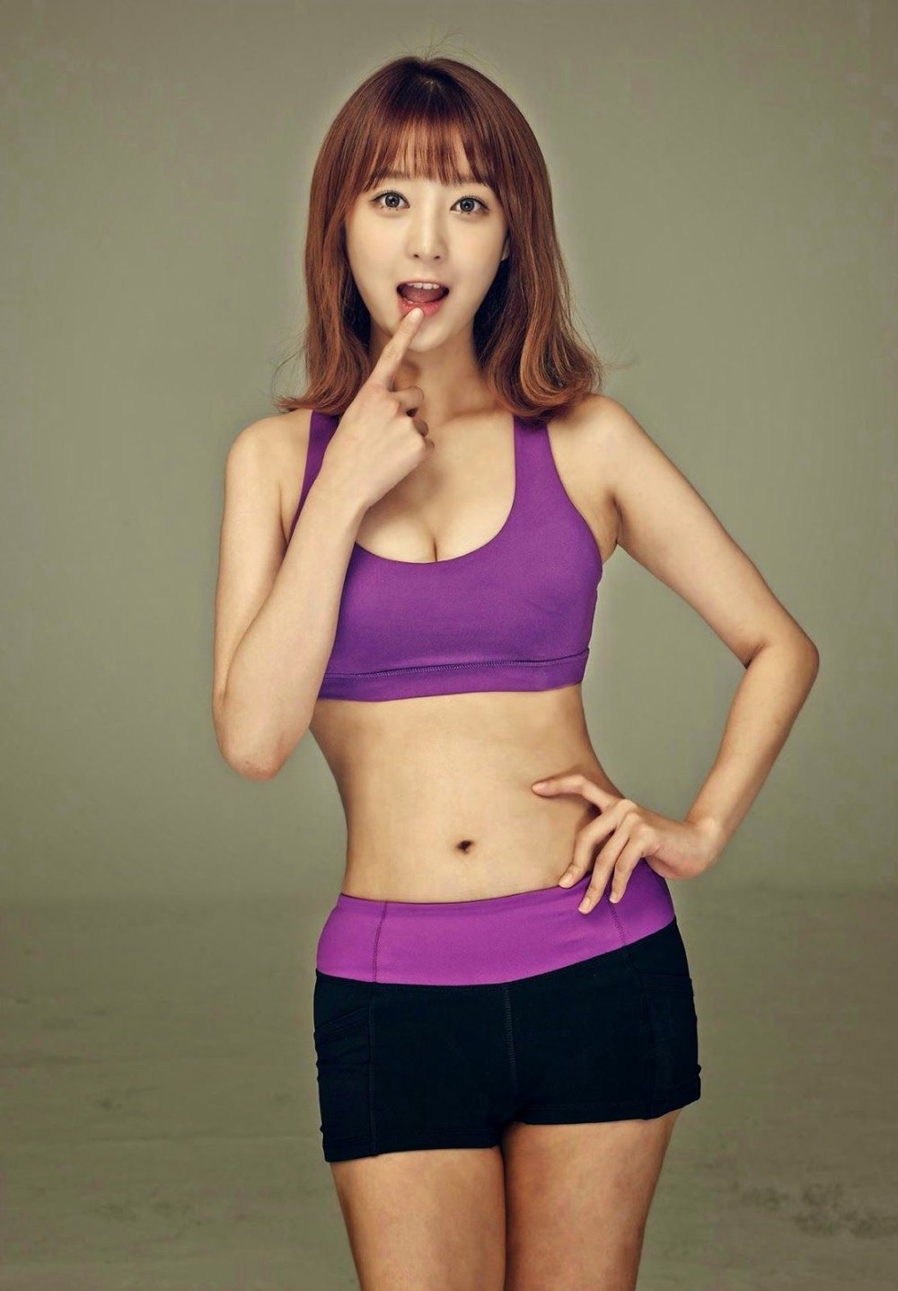 Exid Hani ABS