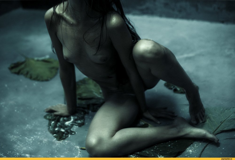 Gloomy erotic pictures